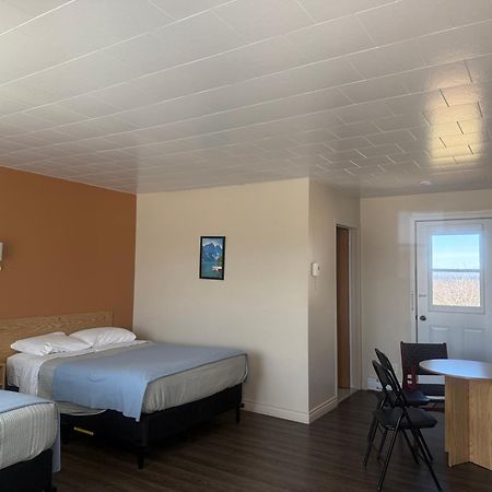 Le Campagnard Hotel Matane Buitenkant foto