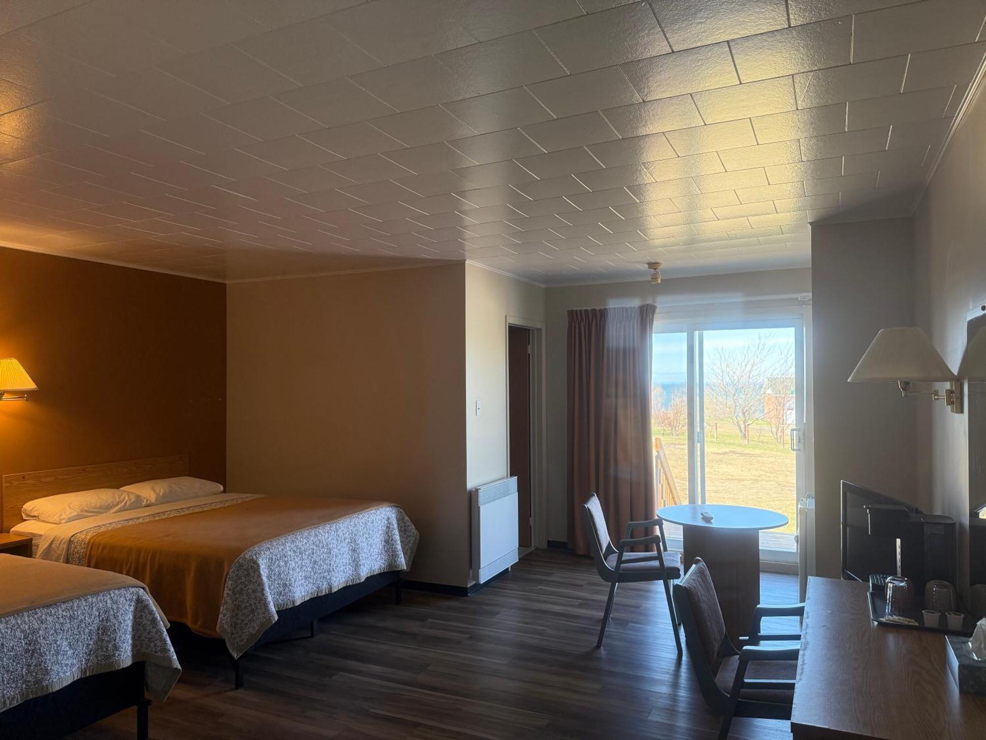 Le Campagnard Hotel Matane Buitenkant foto