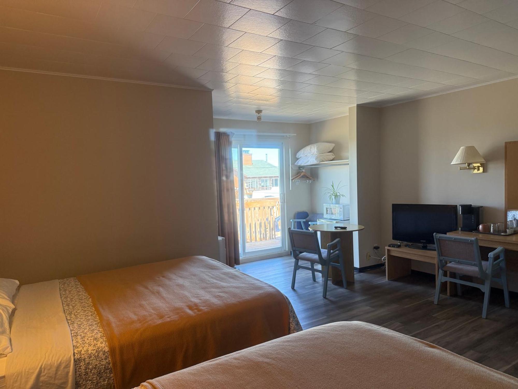 Le Campagnard Hotel Matane Buitenkant foto